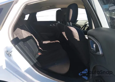 2015 Chrysler 200 Limited z USA, uszkodzony, nr VIN 1C3CCCAB6FN546078